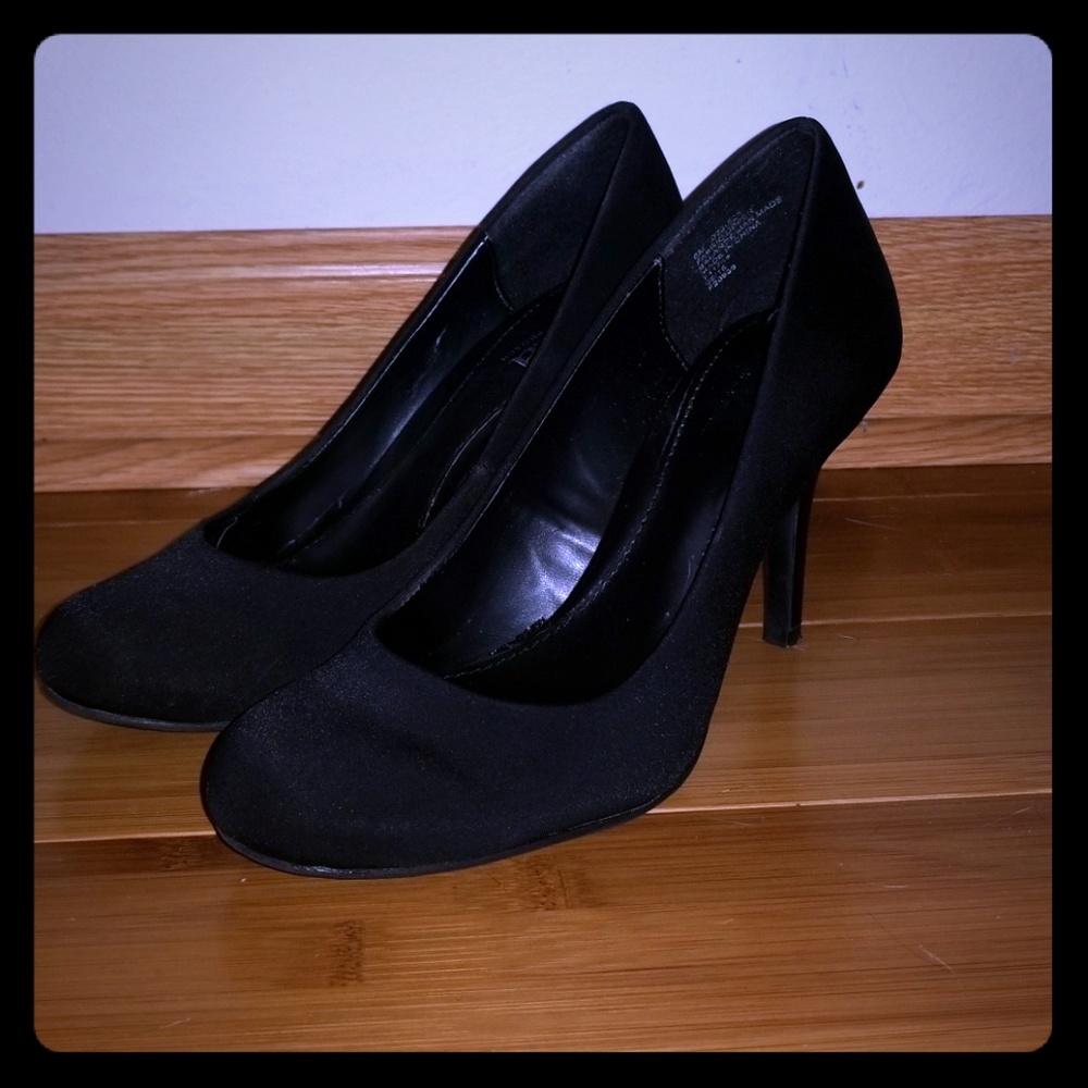 a.n.a. black heels